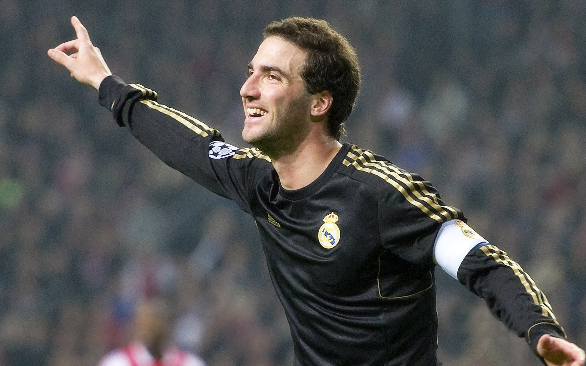 欧冠赛季舆论：巴黎对“差一点”的剧本感到厌倦 高层考虑彻底换血